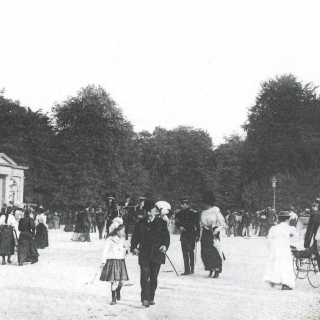 L’entrée du bois de la Cambre. Carte postale, vers 1910.